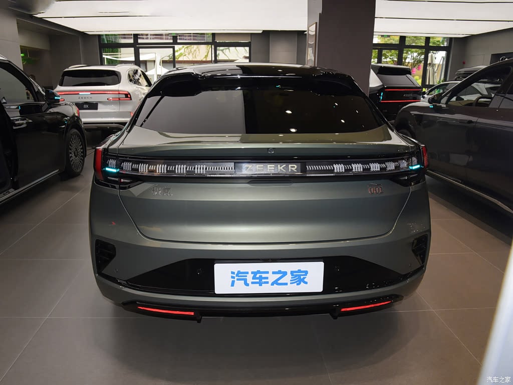 2026 Zeekr 001 103kWh AWD Ultra — pour l'export